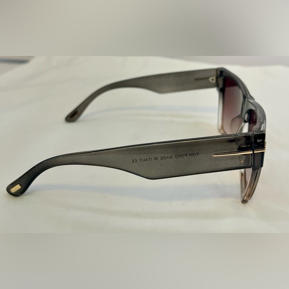 Tom Ford TF0942 Dove Sunglasses in Dark Gray & Pink with Gold Trim main image 12